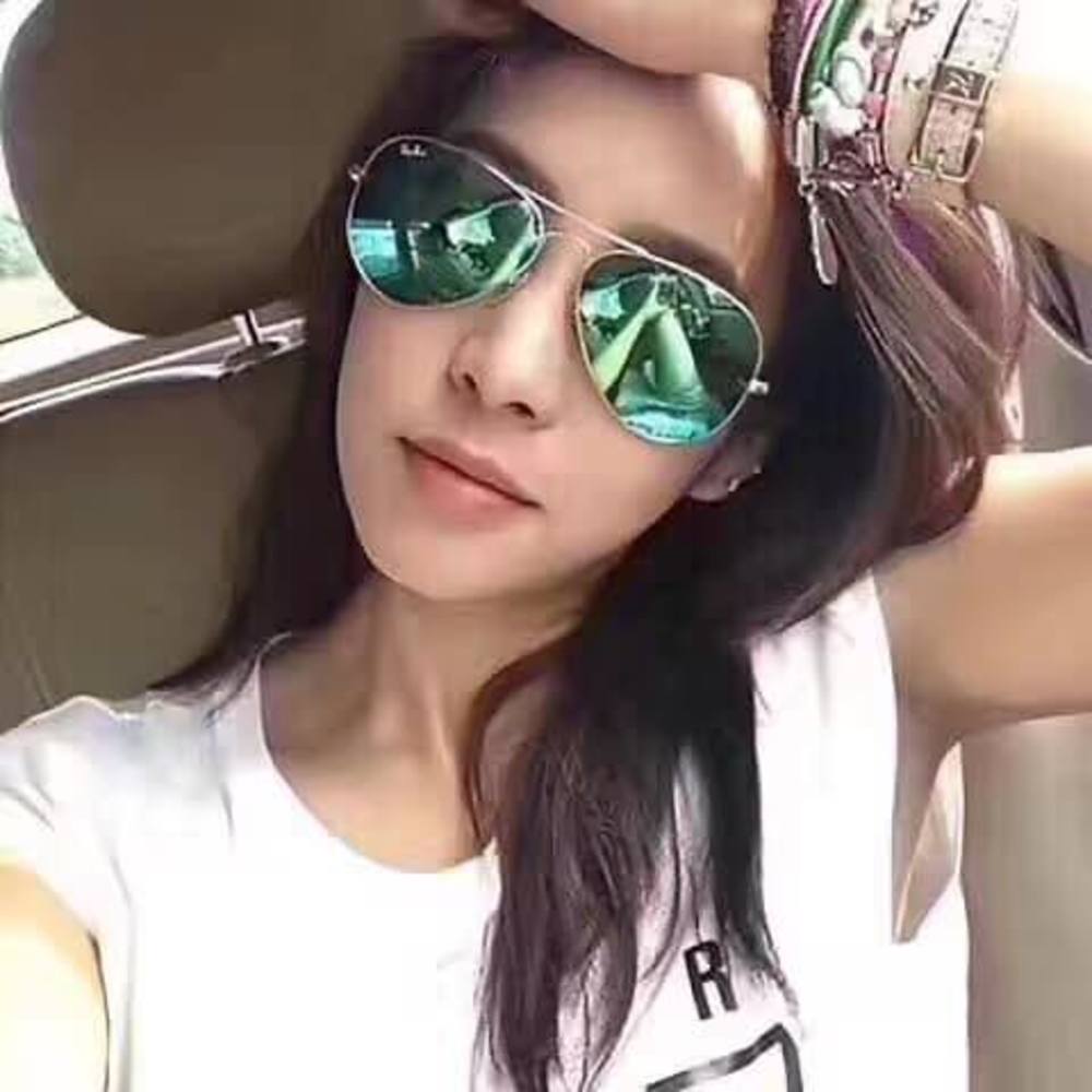 Meet your Posher, Kiana